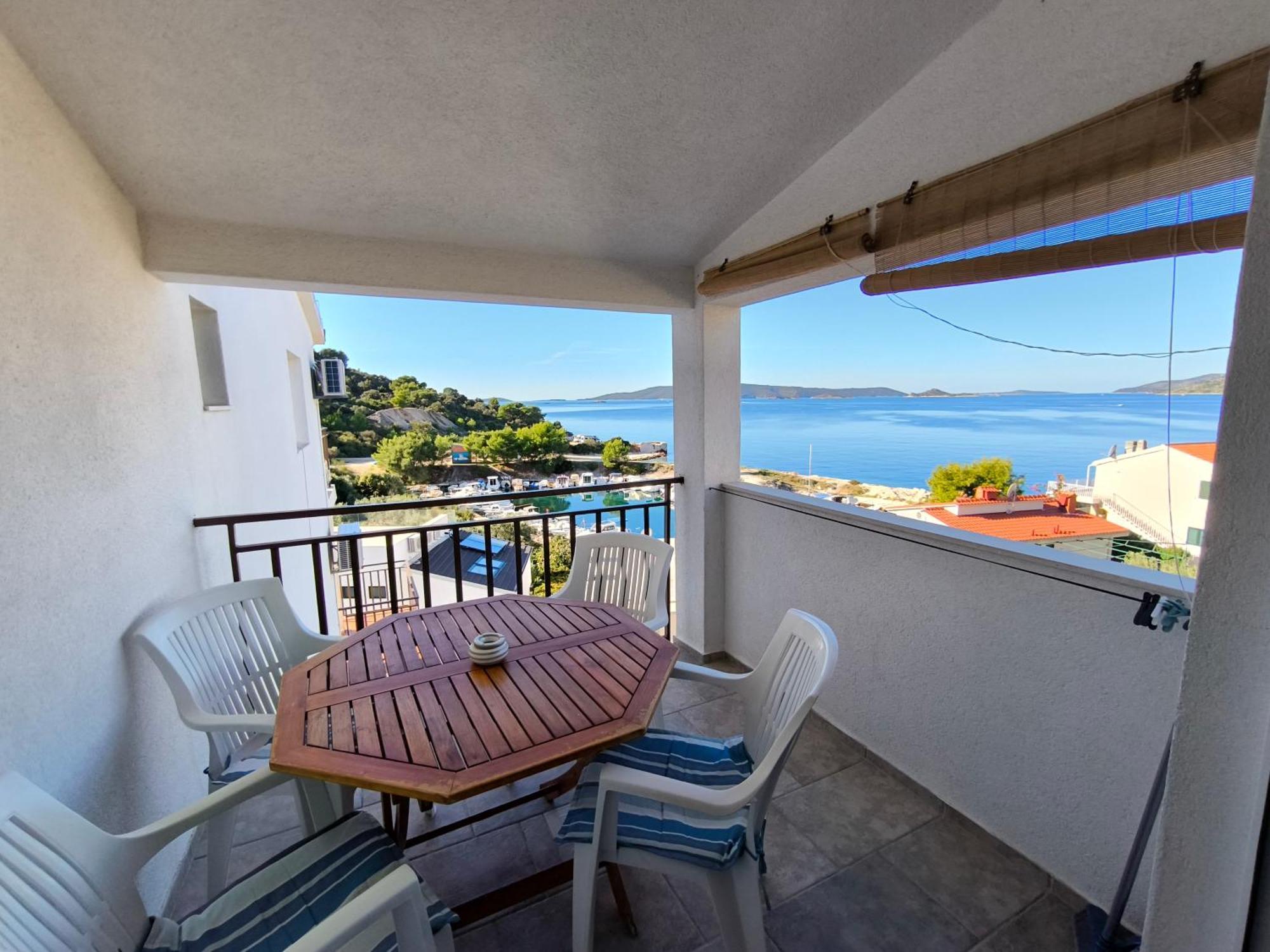 Astramaris Apartments Donji Okrug  Esterno foto