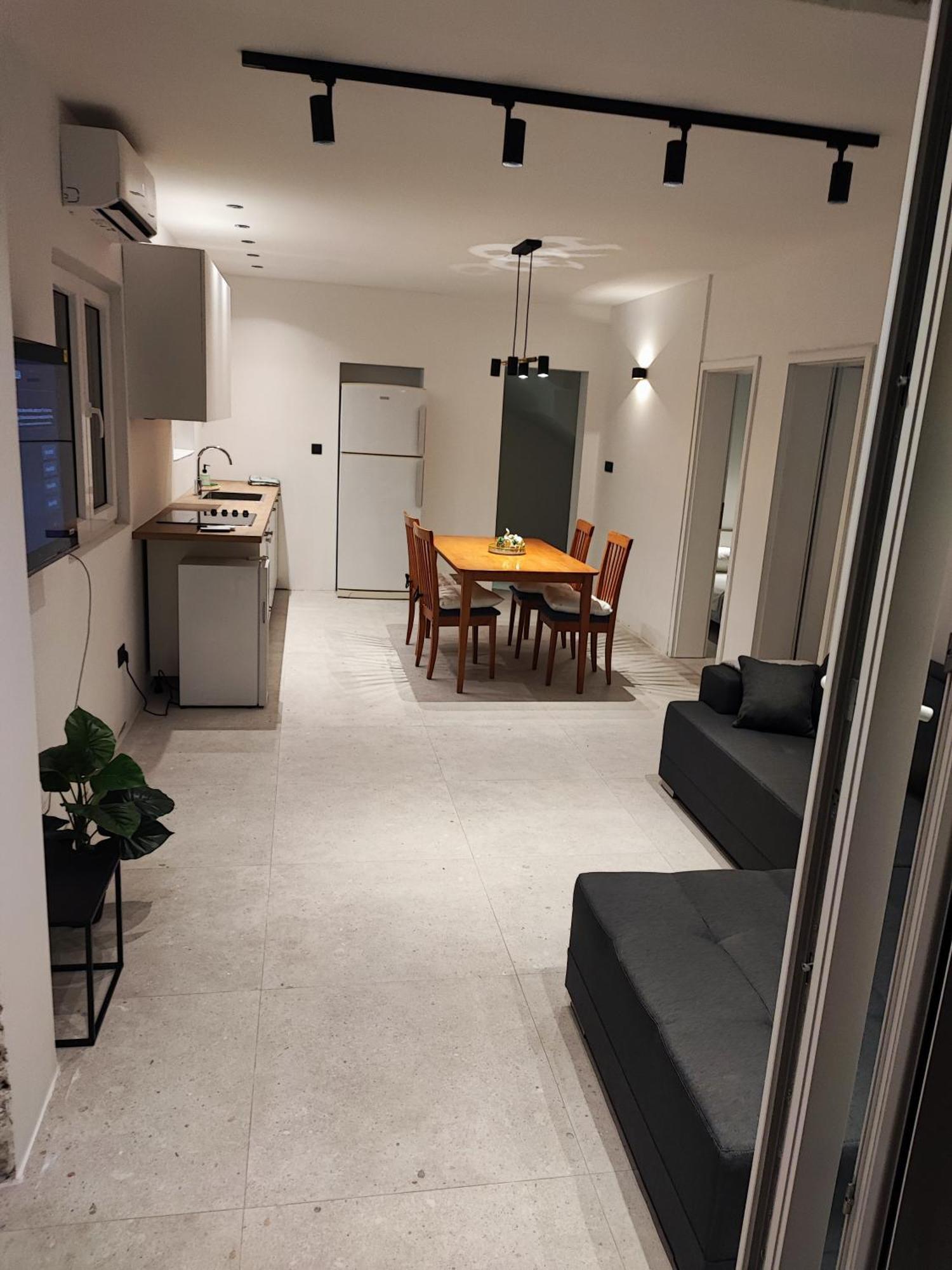 Astramaris Apartments Donji Okrug  Esterno foto