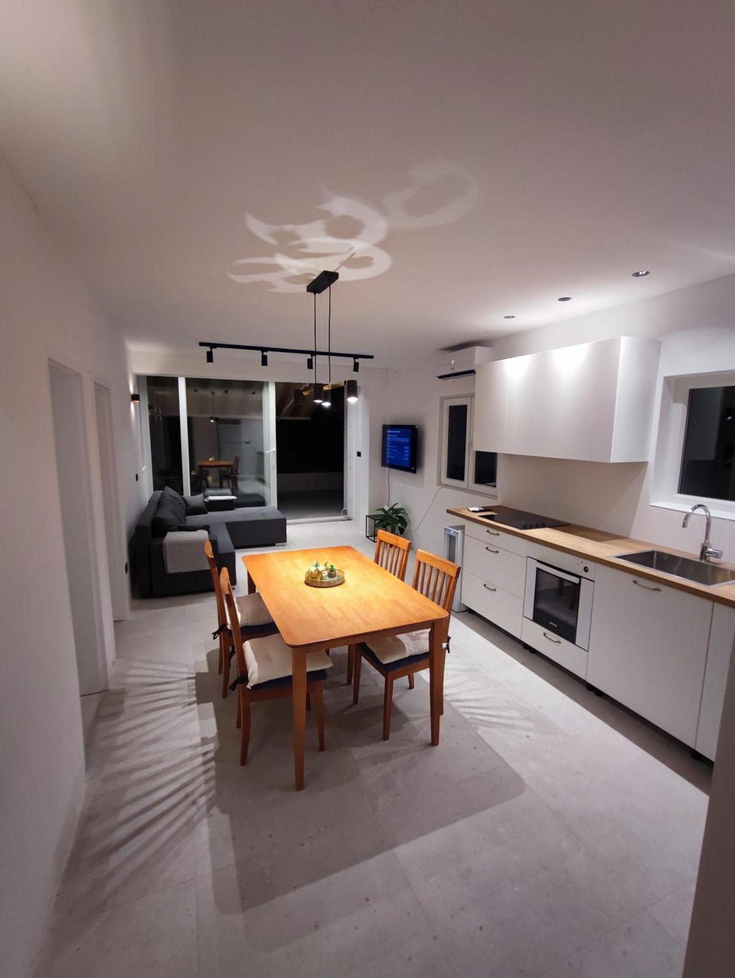 Astramaris Apartments Donji Okrug  Esterno foto